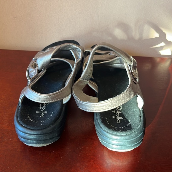 Clarks Pewter Sandals with Black Soles - Picture 4 of 8